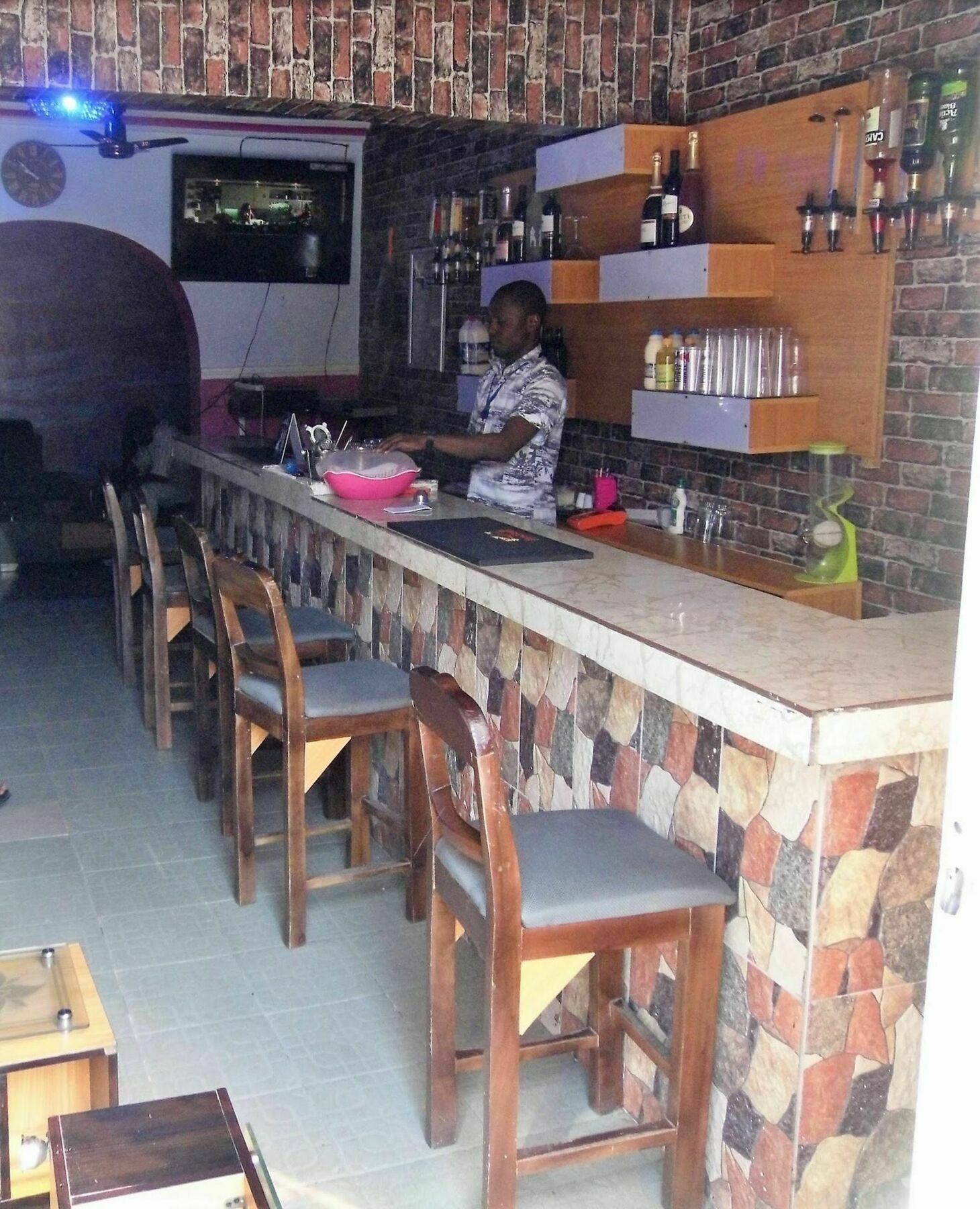 Legendary Inn & Lounge Bale Akiosi Esterno foto